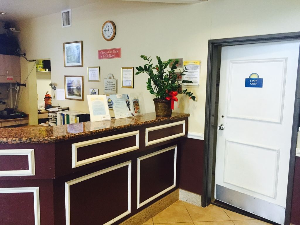 San Bernardino Inn & Suites Intérieur photo